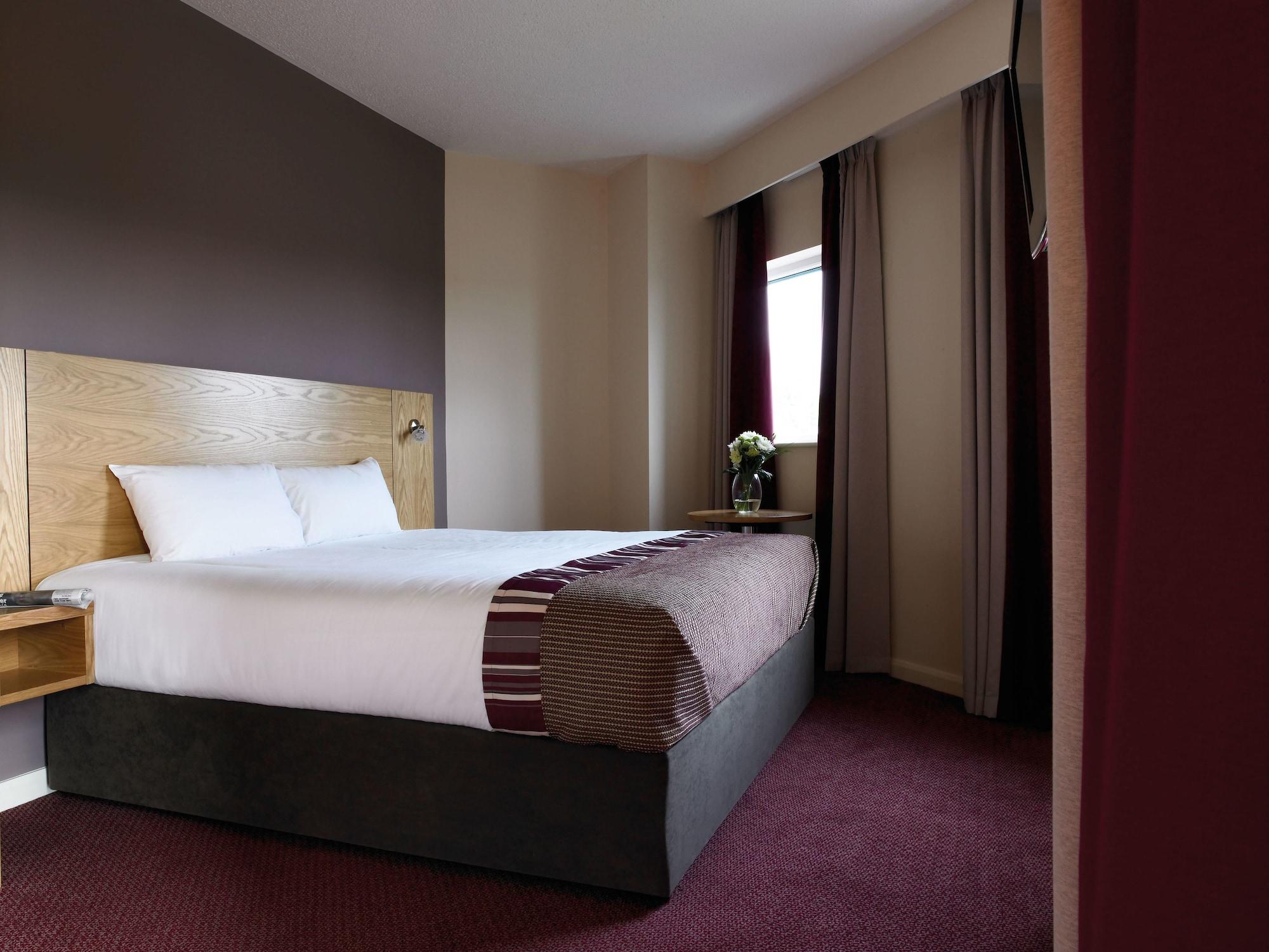 Leonardo Hotel Derby Bagian luar foto