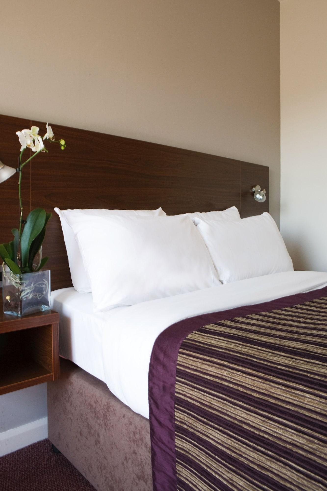 Leonardo Hotel Derby Bagian luar foto