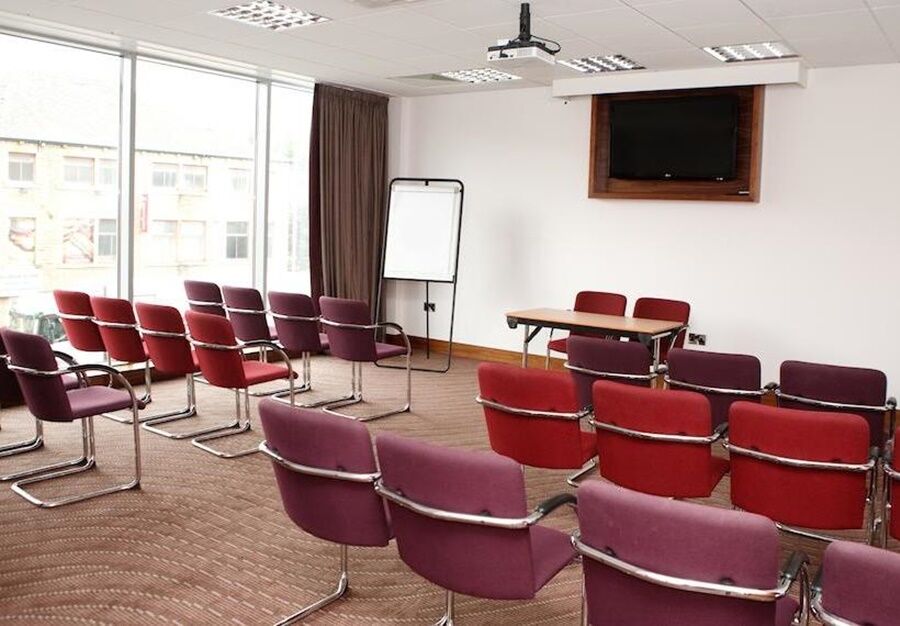 Leonardo Hotel Derby Bagian luar foto
